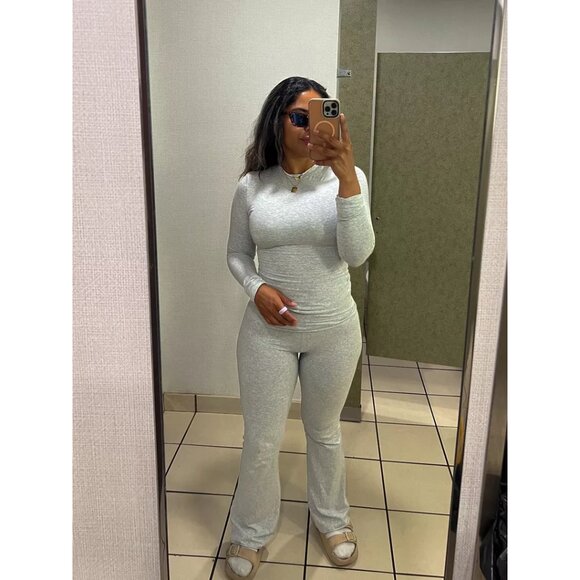 SKIMS Foldover Pants in Light Heather Grey Size X-Small - Picture 9 of 10